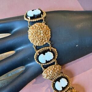 Vintage Victorian Revival Black & White Cameo Flower Panel Link Bracelet 8”
